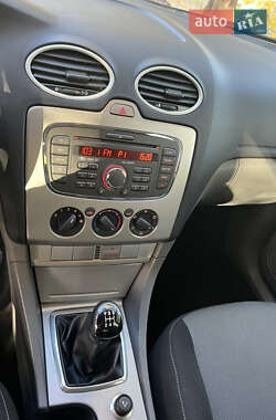 Универсал Ford Focus 2010 в 