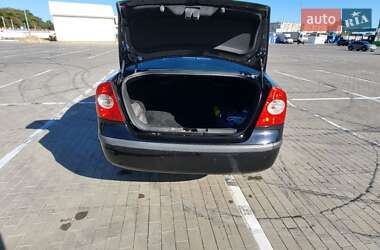 Седан Ford Focus 2005 в 