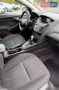 Седан Ford Focus 2016 в 