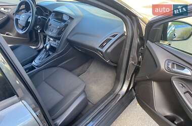 Хэтчбек Ford Focus 2015 в 