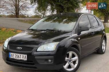 Хетчбек Ford Focus 2005 в 