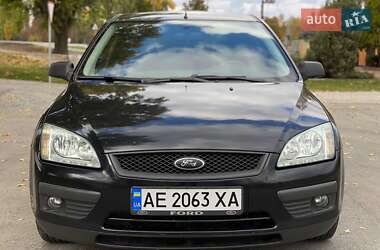 Хетчбек Ford Focus 2005 в 