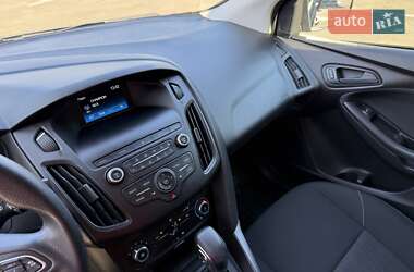 Седан Ford Focus 2018 в 