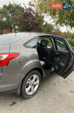 Седан Ford Focus 2014 в 