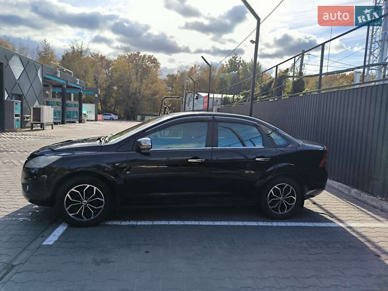 Седан Ford Focus 2010 в Киеве