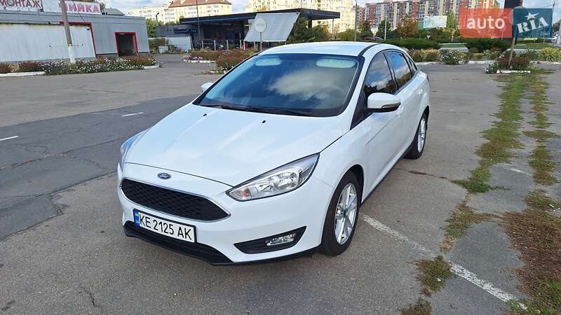 Седан Ford Focus 2015 в Дніпрі