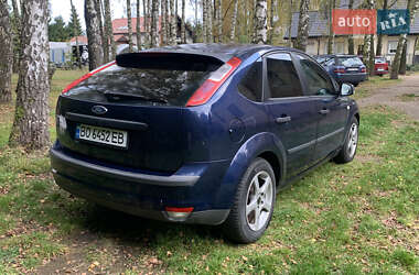 Хэтчбек Ford Focus 2006 в 