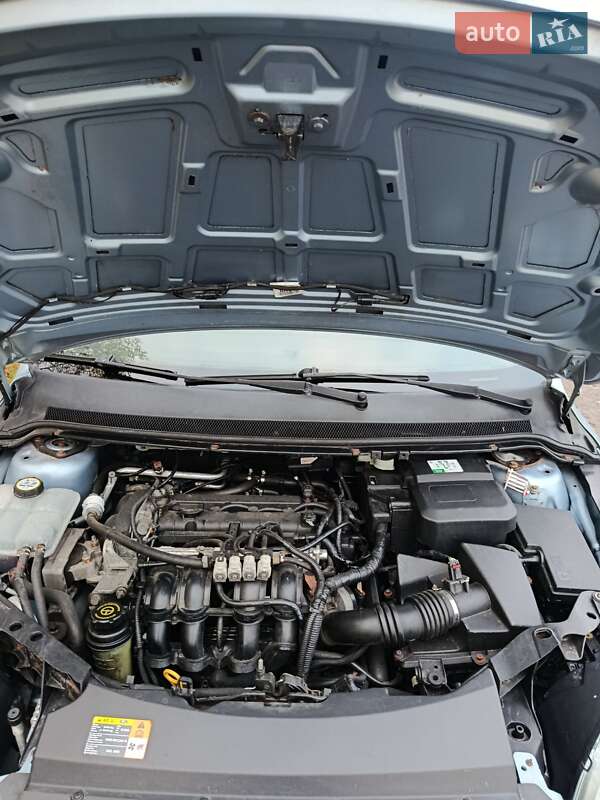 Хетчбек Ford Focus 2005 в Мені