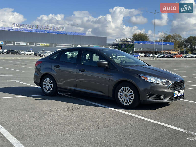 Седан Ford Focus 2015 в Дніпрі