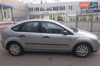 Хетчбек Ford Focus 2005 в  фото 4 Хетчбек Ford Focus 2005 в