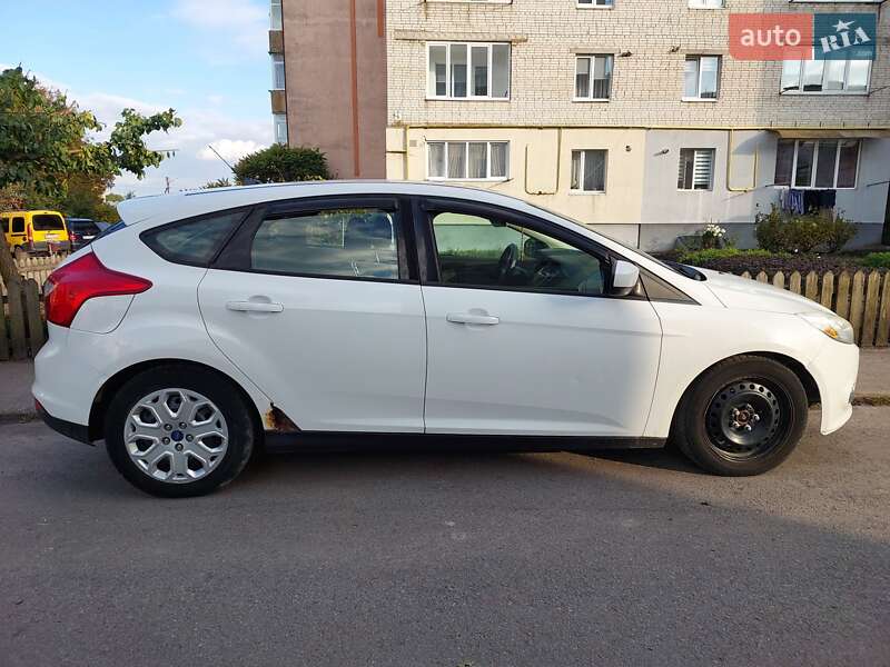 Хетчбек Ford Focus 2011 в Радехові фото 5 Хетчбек Ford Focus 2011 в Радехові