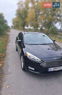 Седан Ford Focus 2015 в 