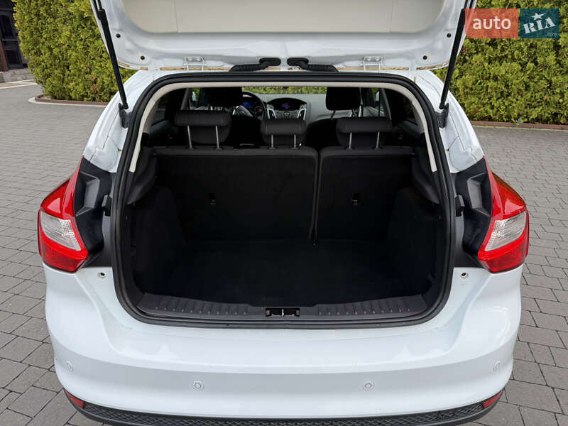 Хетчбек Ford Focus 2013 в Стрию