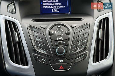 Хэтчбек Ford Focus 2013 в 