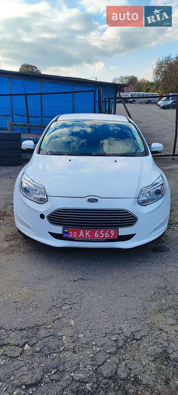 Хэтчбек Ford Focus 2013 в Каменец-Подольском