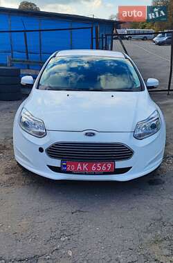 Хетчбек Ford Focus 2013 в 