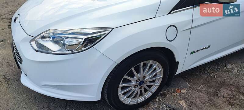 Хэтчбек Ford Focus 2013 в Каменец-Подольском
