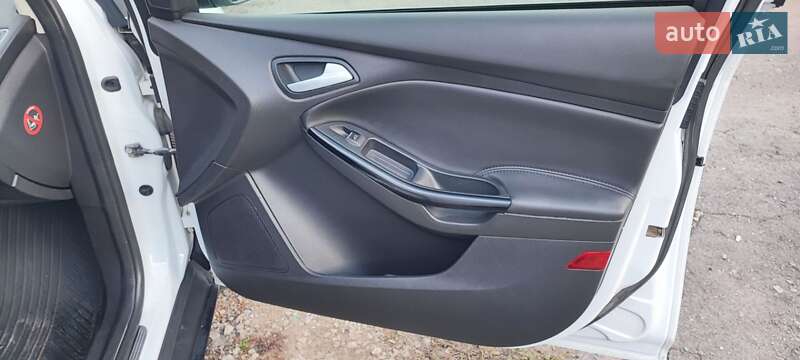 Хэтчбек Ford Focus 2013 в Каменец-Подольском