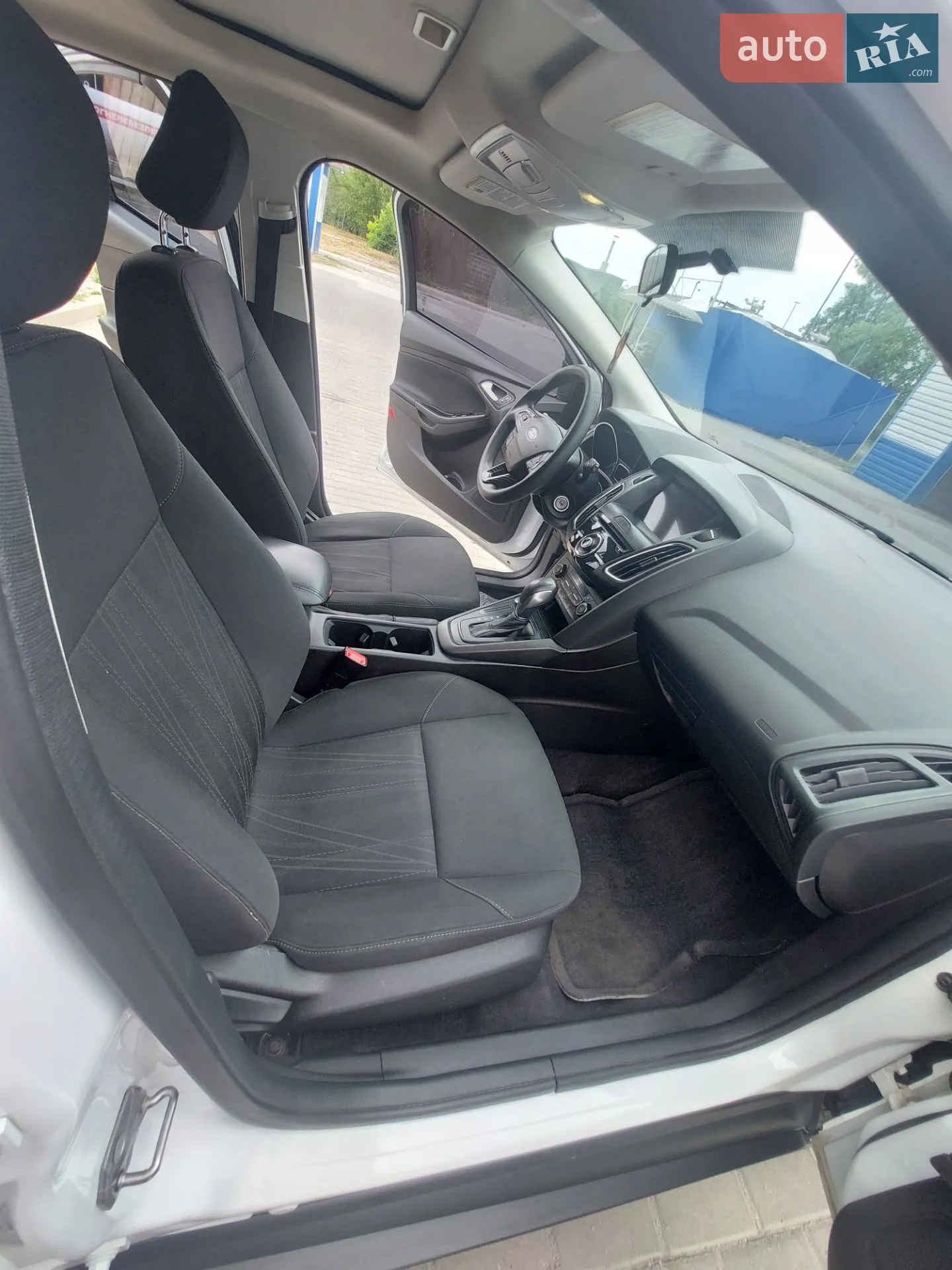 2017 Ford Focus - мініатюра 14