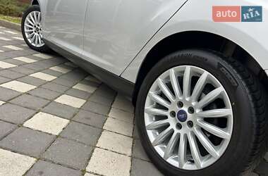 Хэтчбек Ford Focus 2014 в 