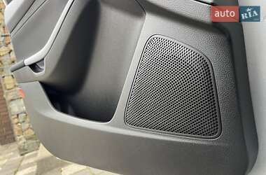 Хэтчбек Ford Focus 2014 в 