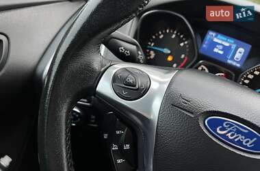 Хэтчбек Ford Focus 2014 в 
