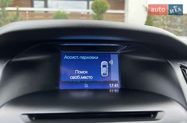 Хэтчбек Ford Focus 2014 в 
