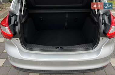 Хэтчбек Ford Focus 2014 в 