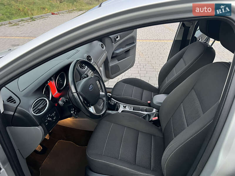Хэтчбек Ford Focus 2009 в Стрые