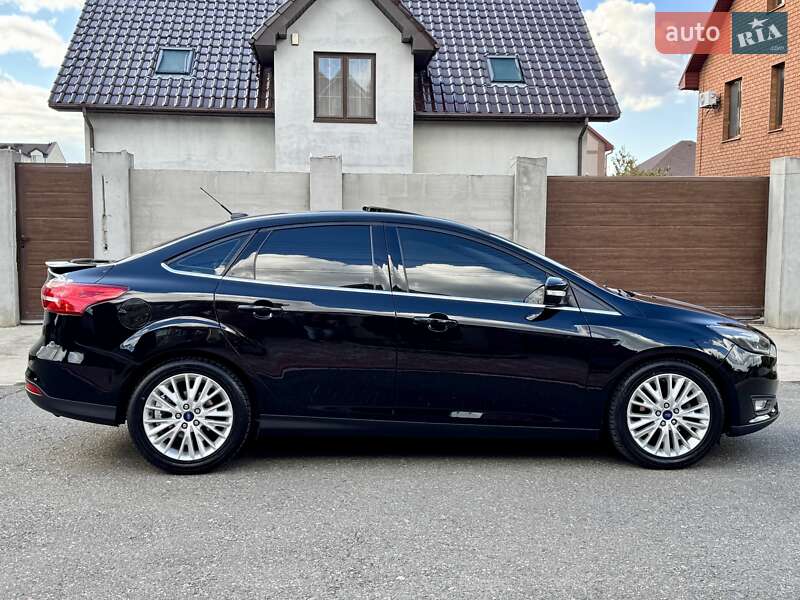 Седан Ford Focus 2017 в Одессе