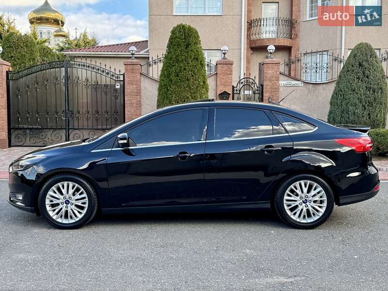 Седан Ford Focus 2017 в Одессе
