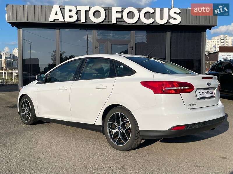 Седан Ford Focus 2017 в Києві