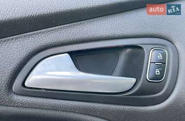 Седан Ford Focus 2017 в  фото 10 Седан Ford Focus 2017 в