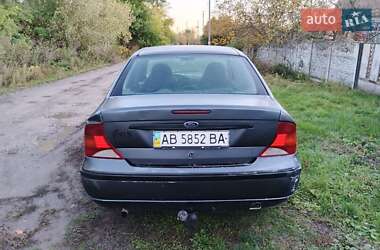 Седан Ford Focus 2004 в 