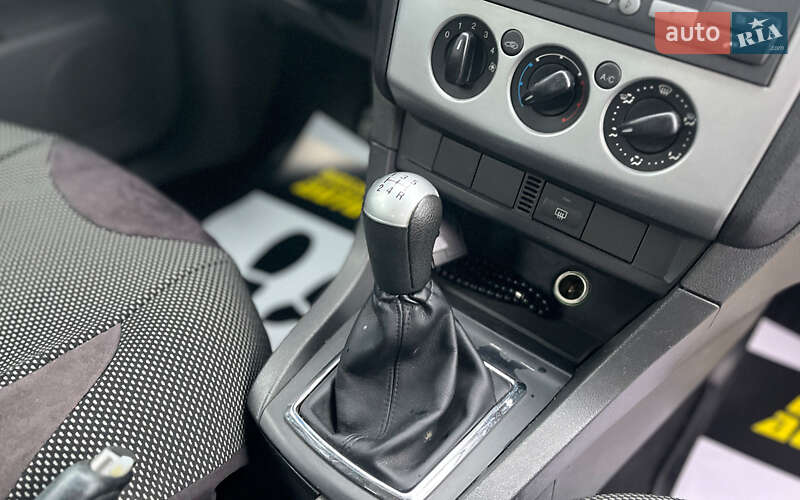 Седан Ford Focus 2006 в Коломиї