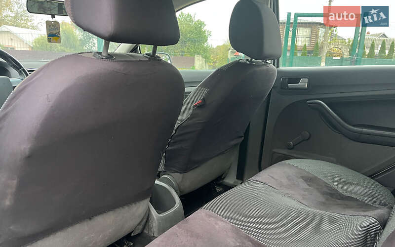 Седан Ford Focus 2006 в Коломиї