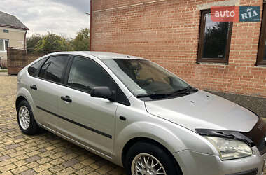 Хетчбек Ford Focus 2005 в 