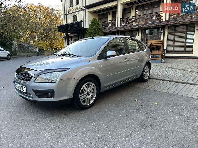 Хетчбек Ford Focus 2005 в Чернівцях фото Хетчбек Ford Focus 2005 в Чернівцях