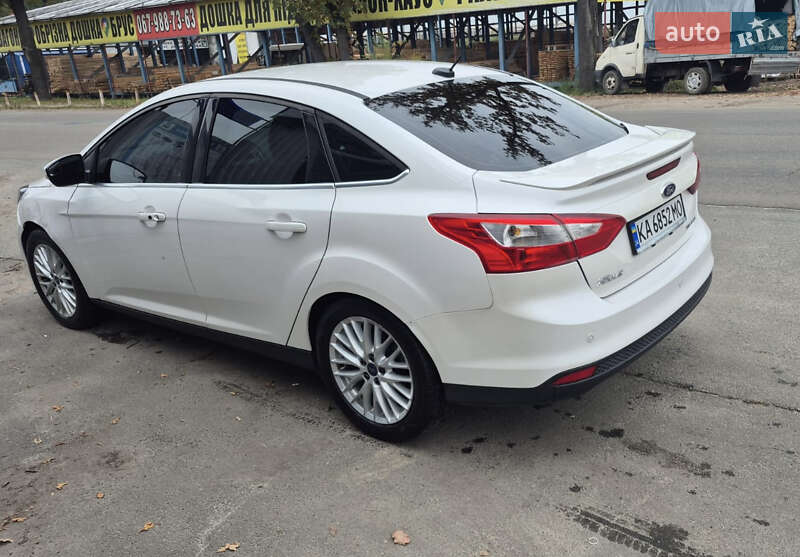Седан Ford Focus 2014 в Києві
