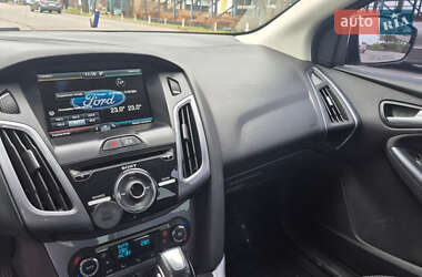 Седан Ford Focus 2014 в  фото 9 Седан Ford Focus 2014 в