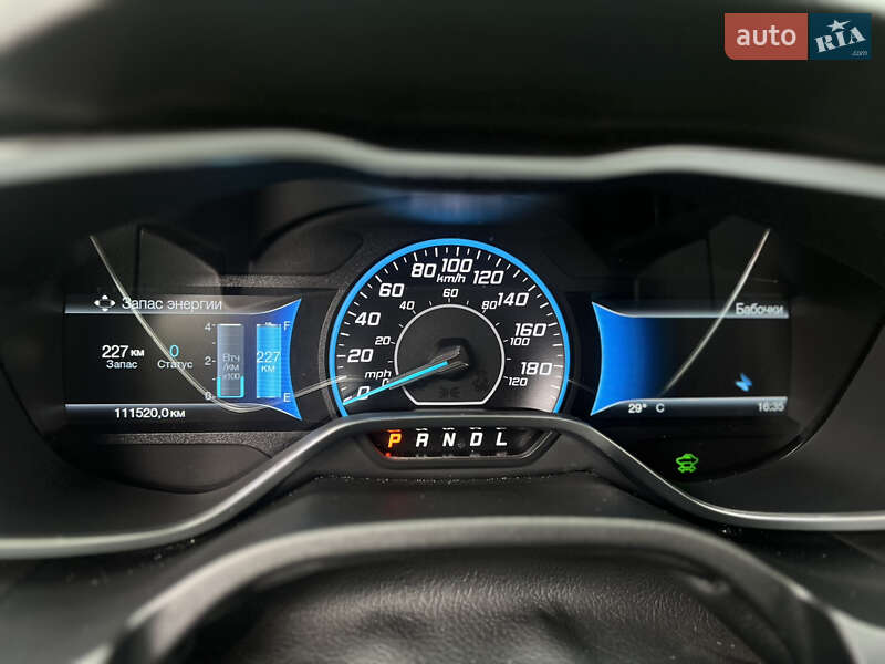 Хэтчбек Ford Focus 2018 в Киеве фото 47 Хэтчбек Ford Focus 2018 в Киеве