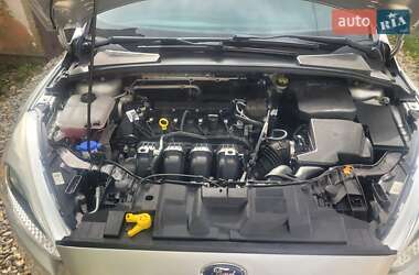 Седан Ford Focus 2015 в 