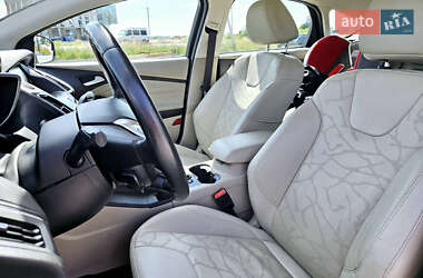 Хетчбек Ford Focus 2014 в  фото 15 Хетчбек Ford Focus 2014 в