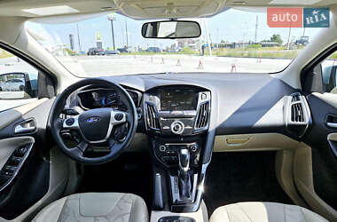 Хетчбек Ford Focus 2014 в  фото 20 Хетчбек Ford Focus 2014 в