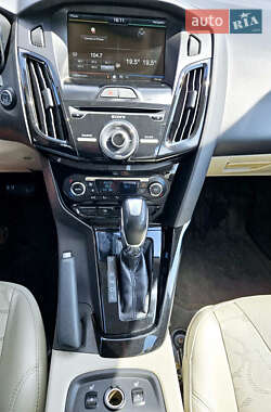 Хетчбек Ford Focus 2014 в  фото 23 Хетчбек Ford Focus 2014 в
