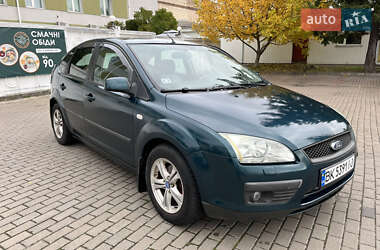 Хэтчбек Ford Focus 2006 в Ровно