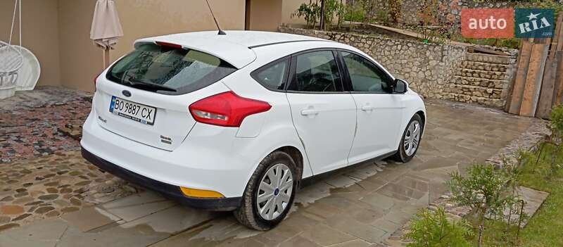 Хетчбек Ford Focus 2015 в Тернополі