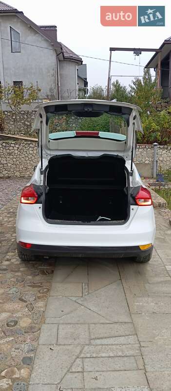 Хетчбек Ford Focus 2015 в Тернополі