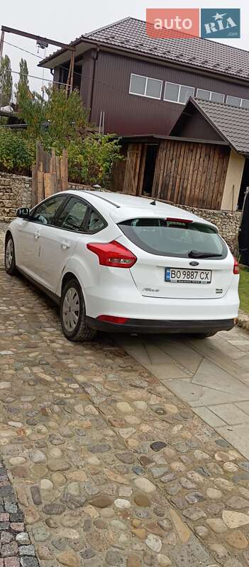 Хетчбек Ford Focus 2015 в Тернополі