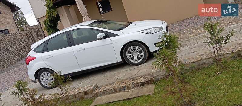 Хетчбек Ford Focus 2015 в Тернополі